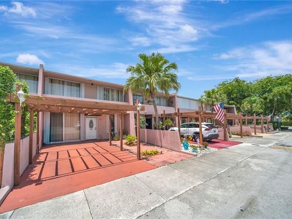 14154 Kendale Lakes CIR , MIAMI, FL 33183