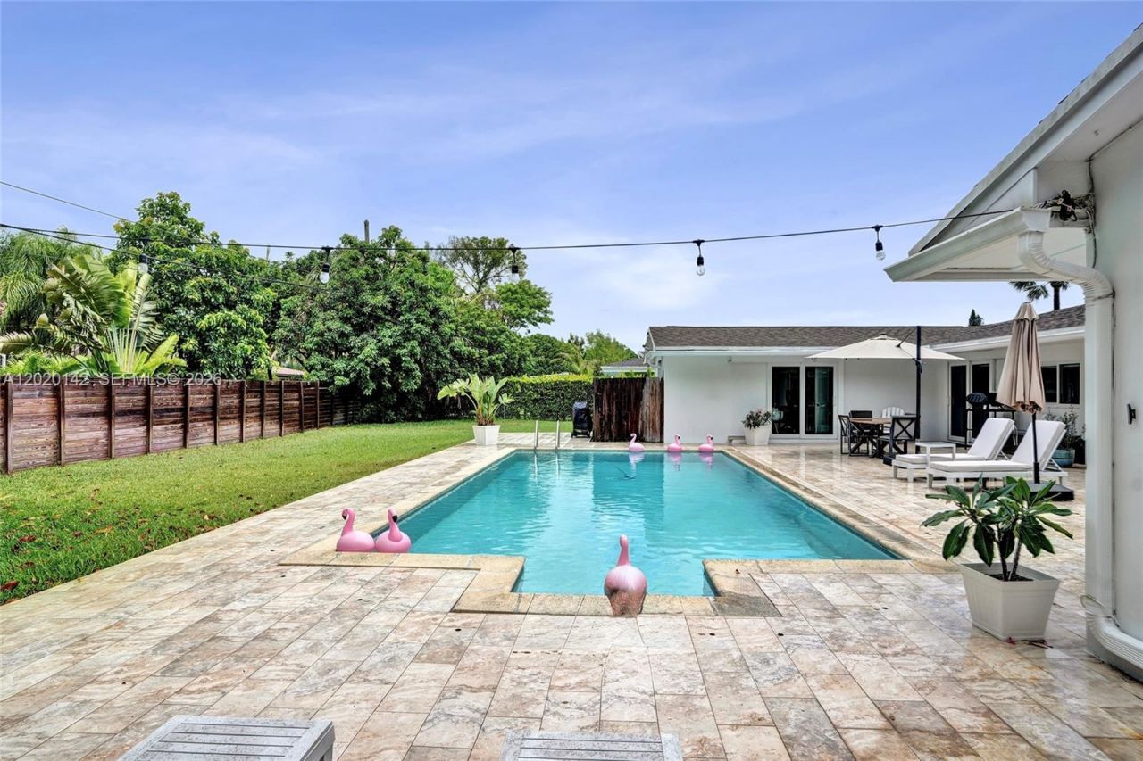 13820 SW 73rd Ave, Palmetto Bay, FL 33158 Photo