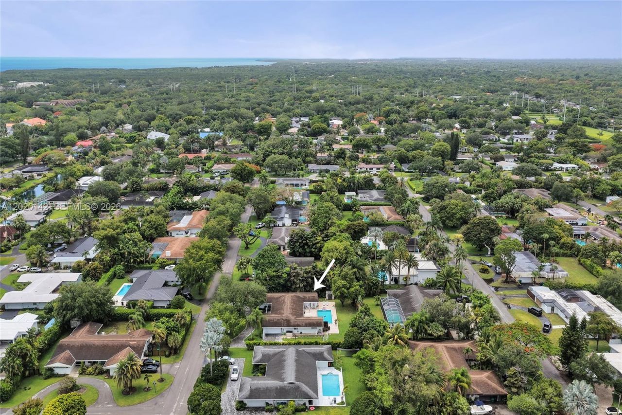 13820 SW 73rd Ave, Palmetto Bay, FL 33158 Photo