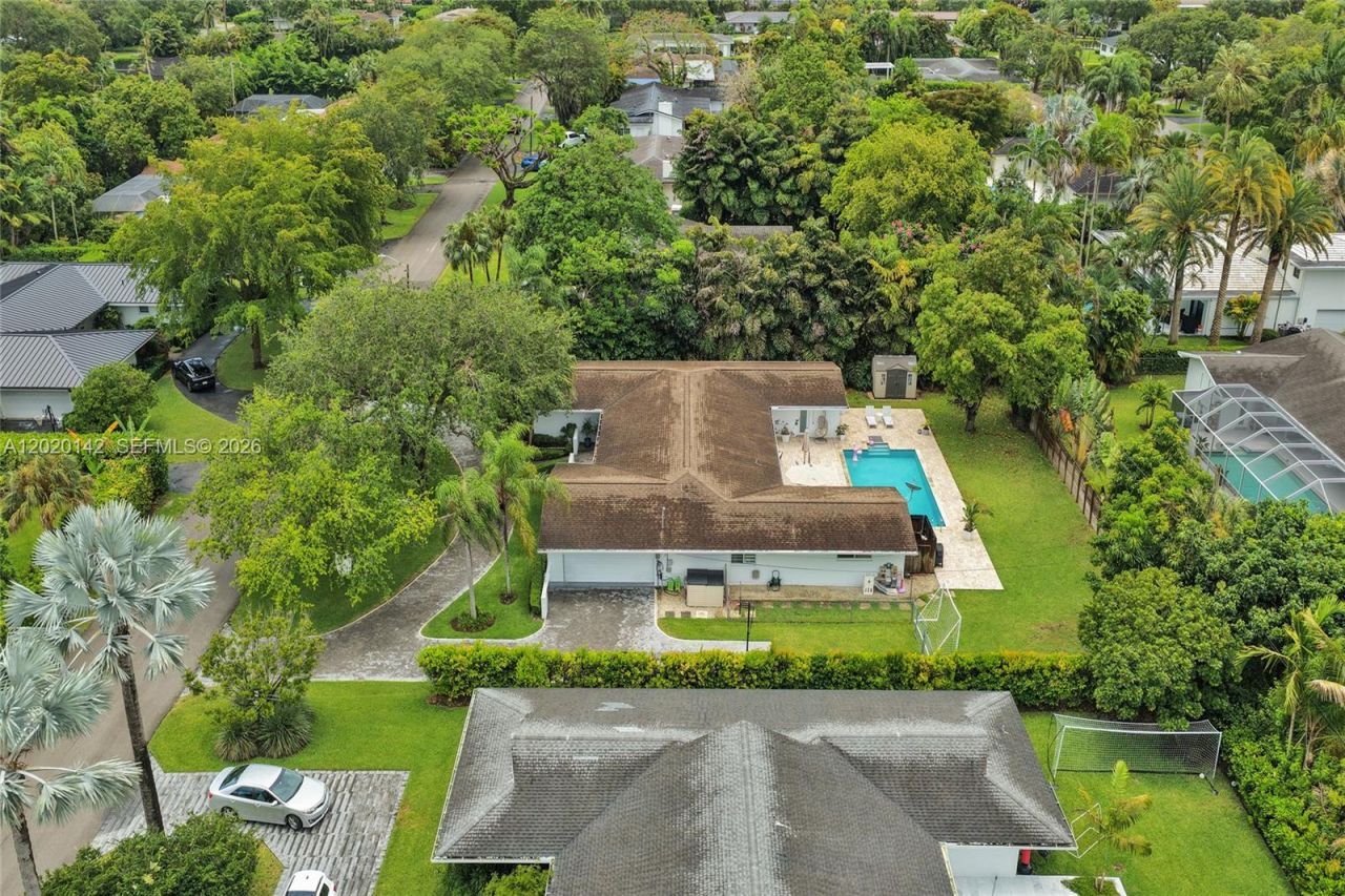 13820 SW 73rd Ave, Palmetto Bay, FL 33158 Photo