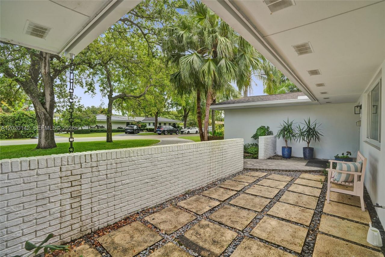 13820 SW 73rd Ave, Palmetto Bay, FL 33158 Photo