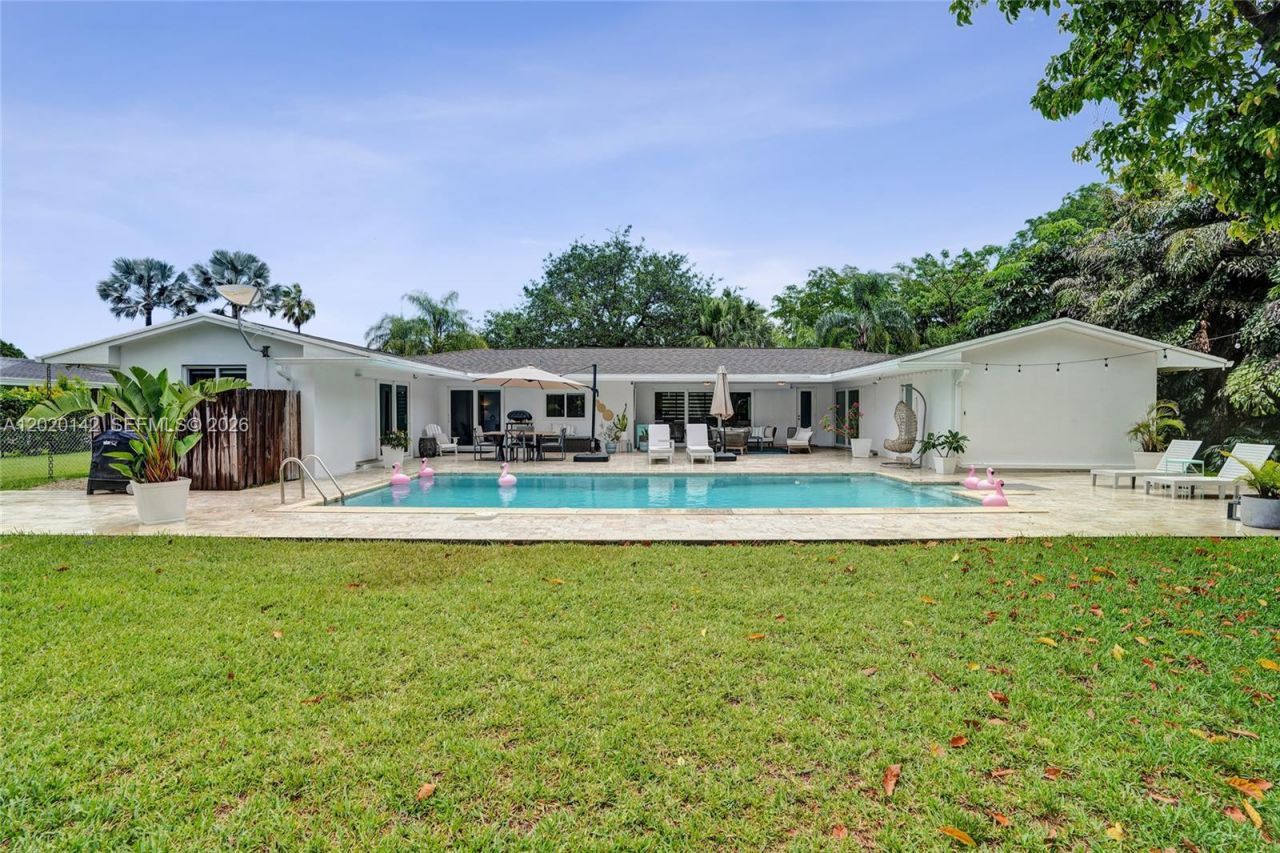 13820 SW 73rd Ave, Palmetto Bay, FL 33158 Photo