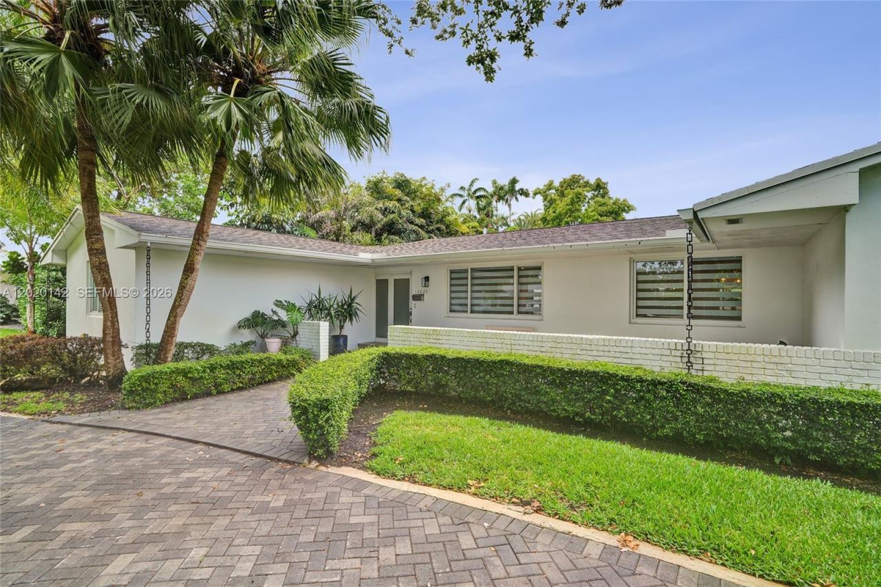 13820 SW 73rd Ave, Palmetto Bay, FL 33158 Photo