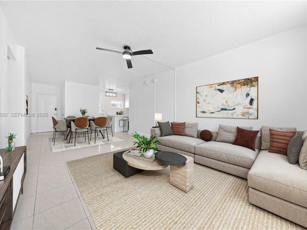 1300 Lincoln Rd, Unit D204, Miami Beach, FL 33139