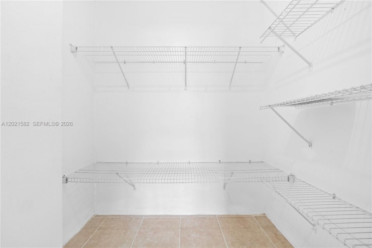1300 Lincoln Rd, Unit D204, Miami Beach, FL 33139 Photo