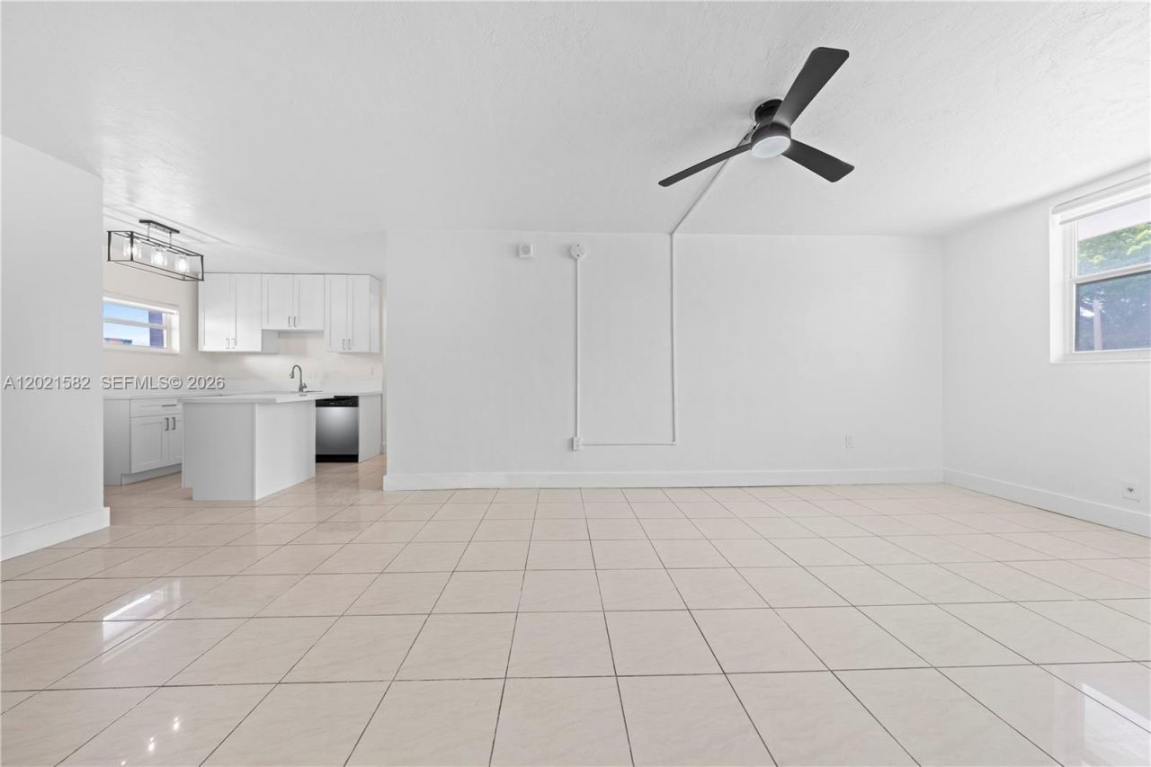 1300 Lincoln Rd, Unit D204, Miami Beach, FL 33139 Photo