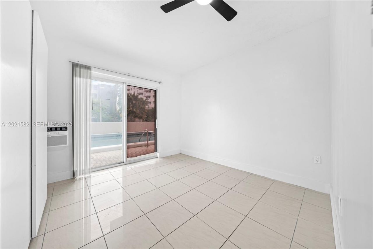 1300 Lincoln Rd, Unit D204, Miami Beach, FL 33139 Photo