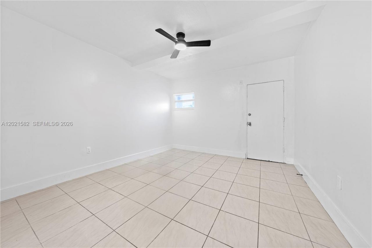 1300 Lincoln Rd, Unit D204, Miami Beach, FL 33139 Photo
