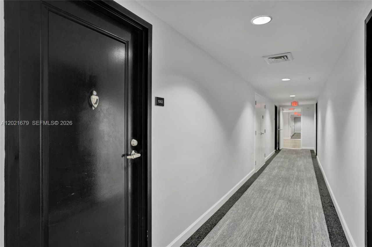 1861 NW S River Dr , Unit 1002, Miami, FL 33125 Photo