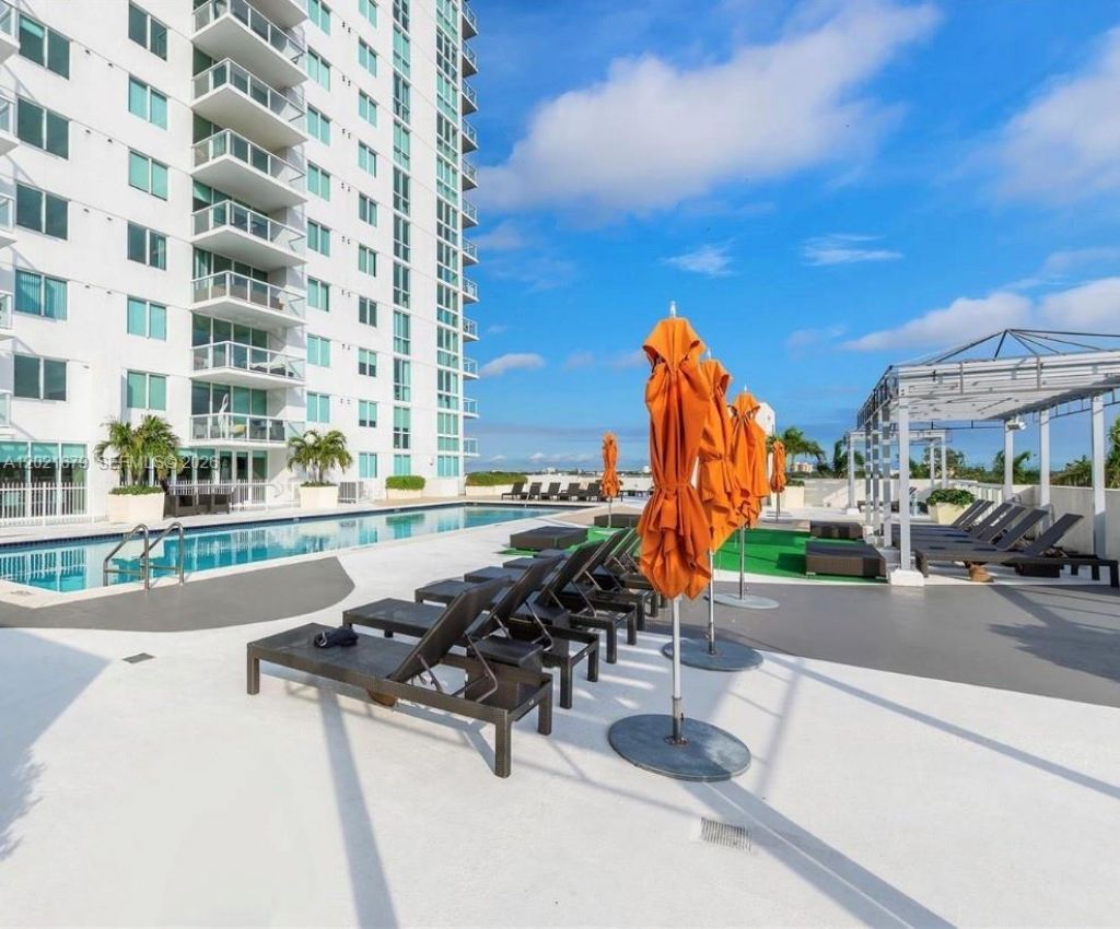 1861 NW S River Dr , Unit 1002, Miami, FL 33125 Photo