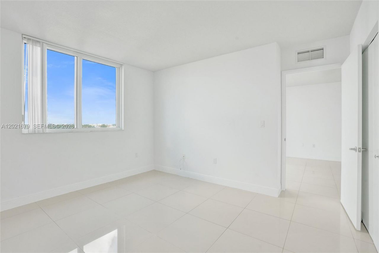 1861 NW S River Dr , Unit 1002, Miami, FL 33125 Photo