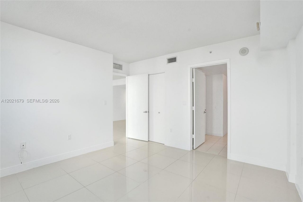 1861 NW S River Dr , Unit 1002, Miami, FL 33125 Photo