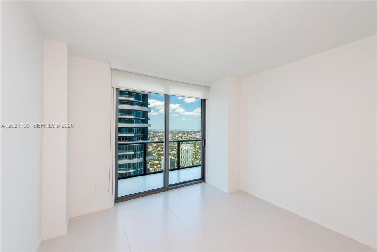 1300 S Miami Ave , Unit 4709, Miami, FL 33130 Photo