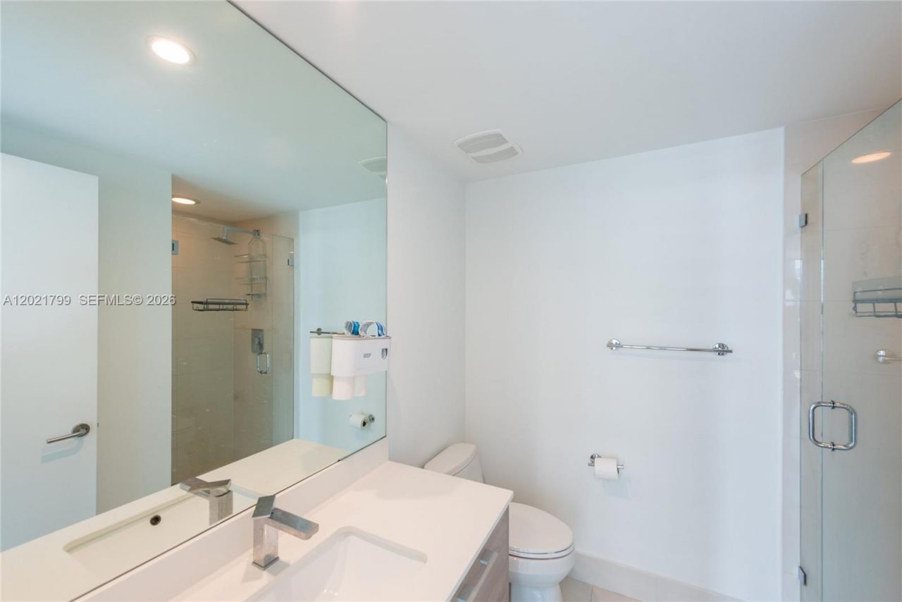 1300 S Miami Ave , Unit 4709, Miami, FL 33130 Photo