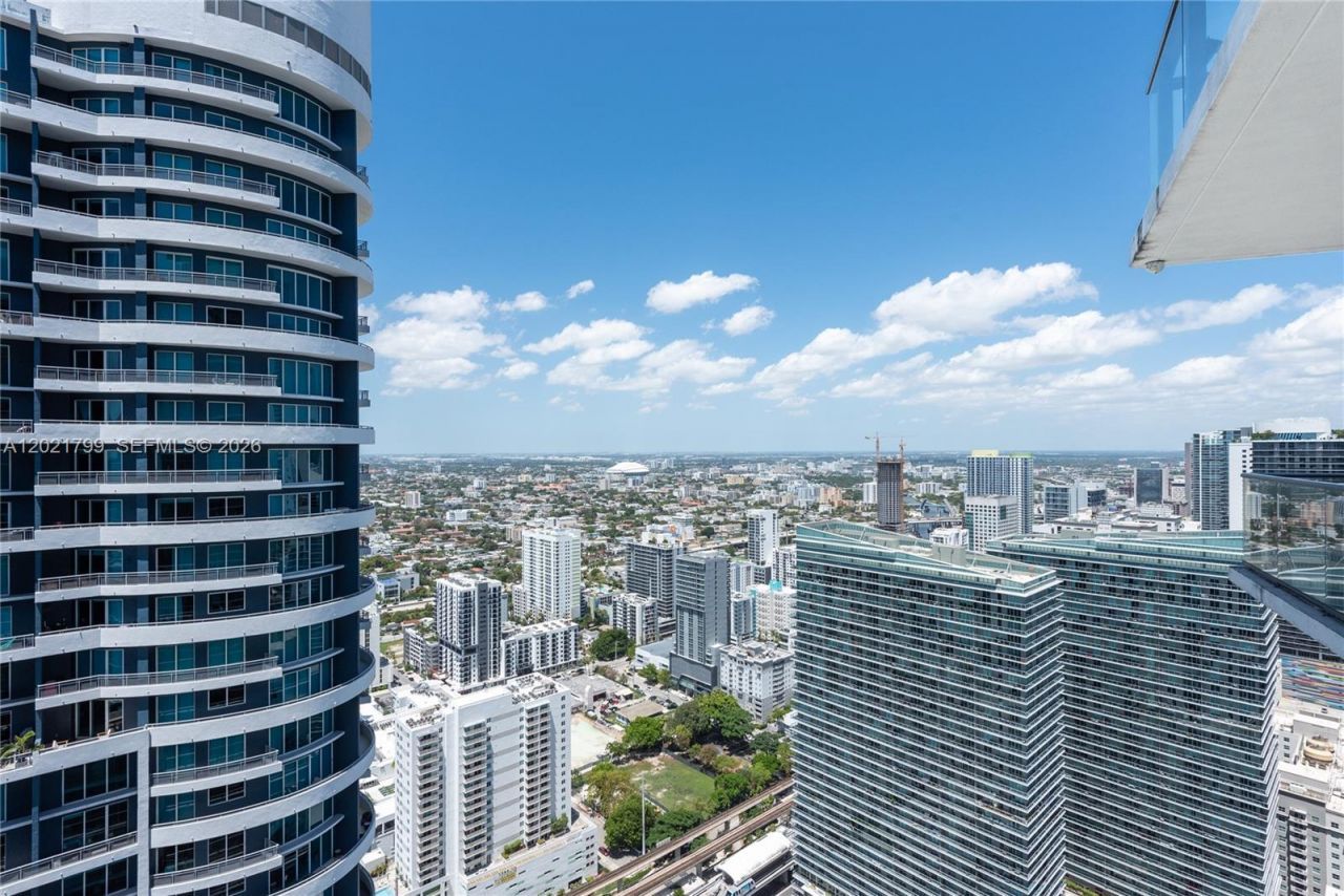 1300 S Miami Ave , Unit 4709, Miami, FL 33130 Photo