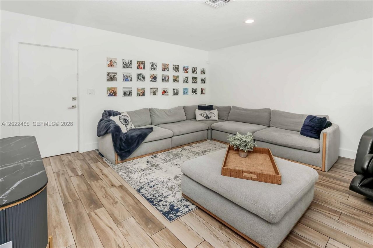 3641 N 55th Ave , Hollywood, FL 33021 Photo