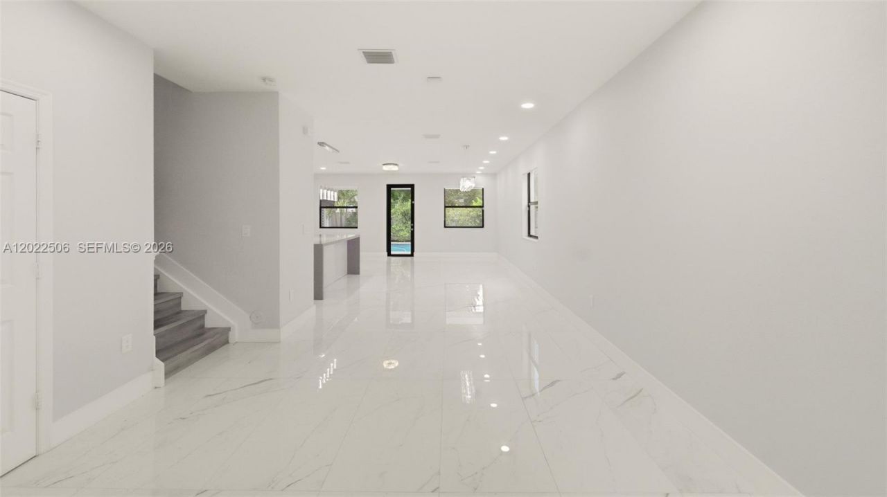 3567 W 110th Ter , Hialeah, FL 33018 Photo