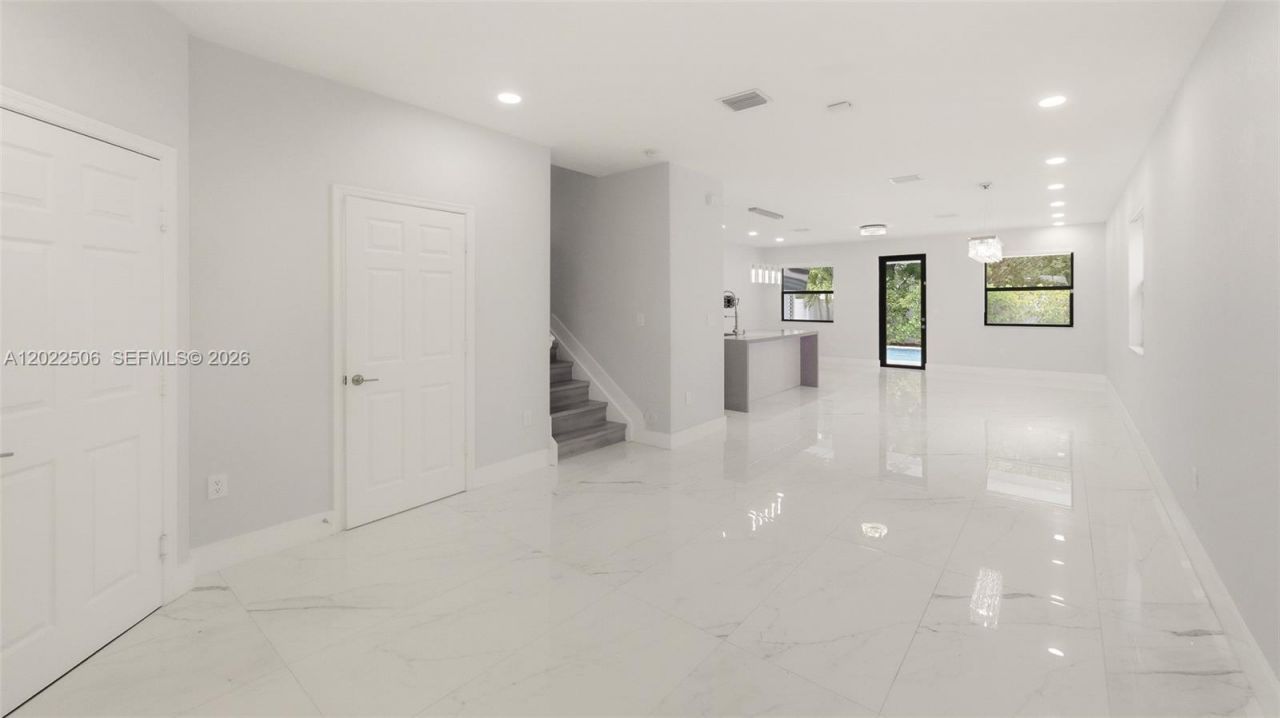 3567 W 110th Ter , Hialeah, FL 33018 Photo