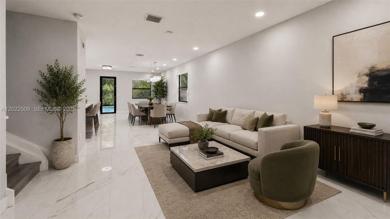 3567 W 110th Ter , Hialeah, FL 33018 Photo