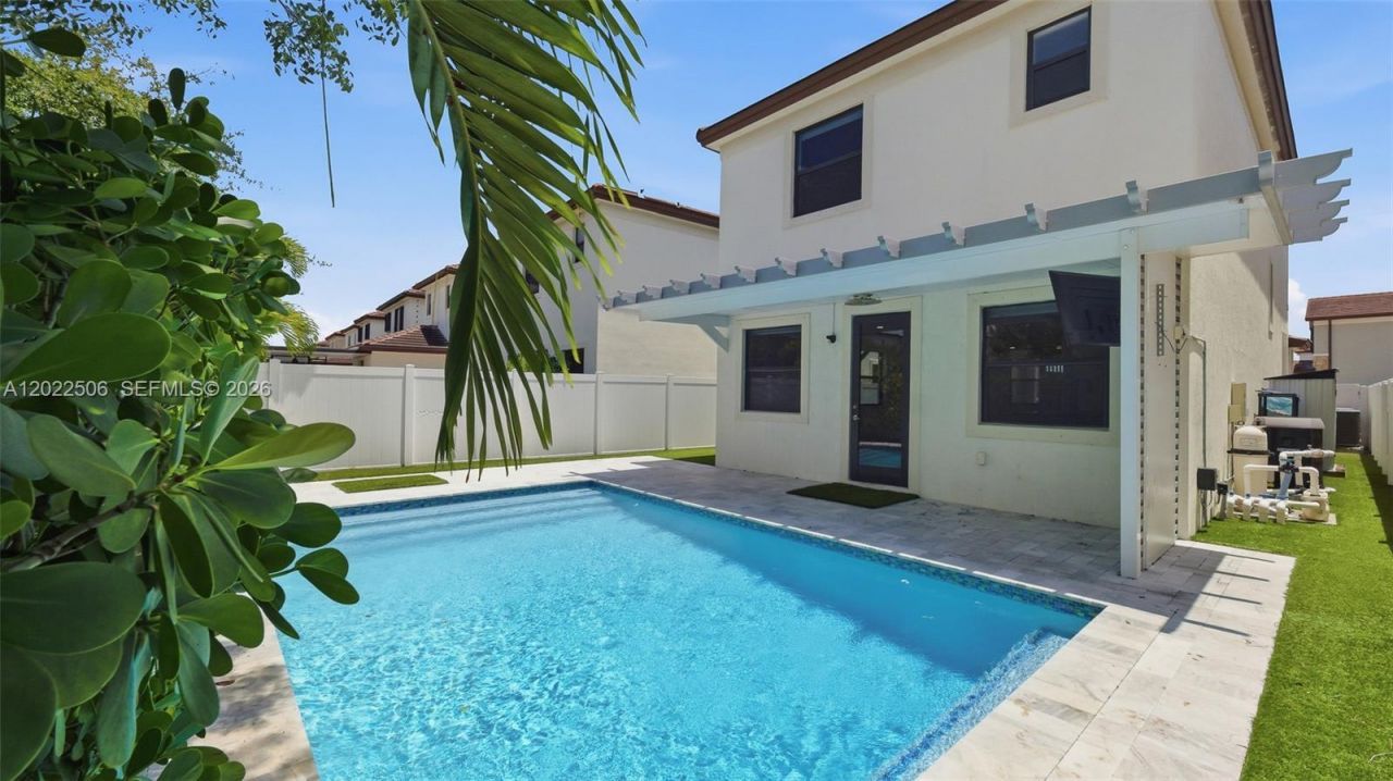 3567 W 110th Ter , Hialeah, FL 33018 Photo