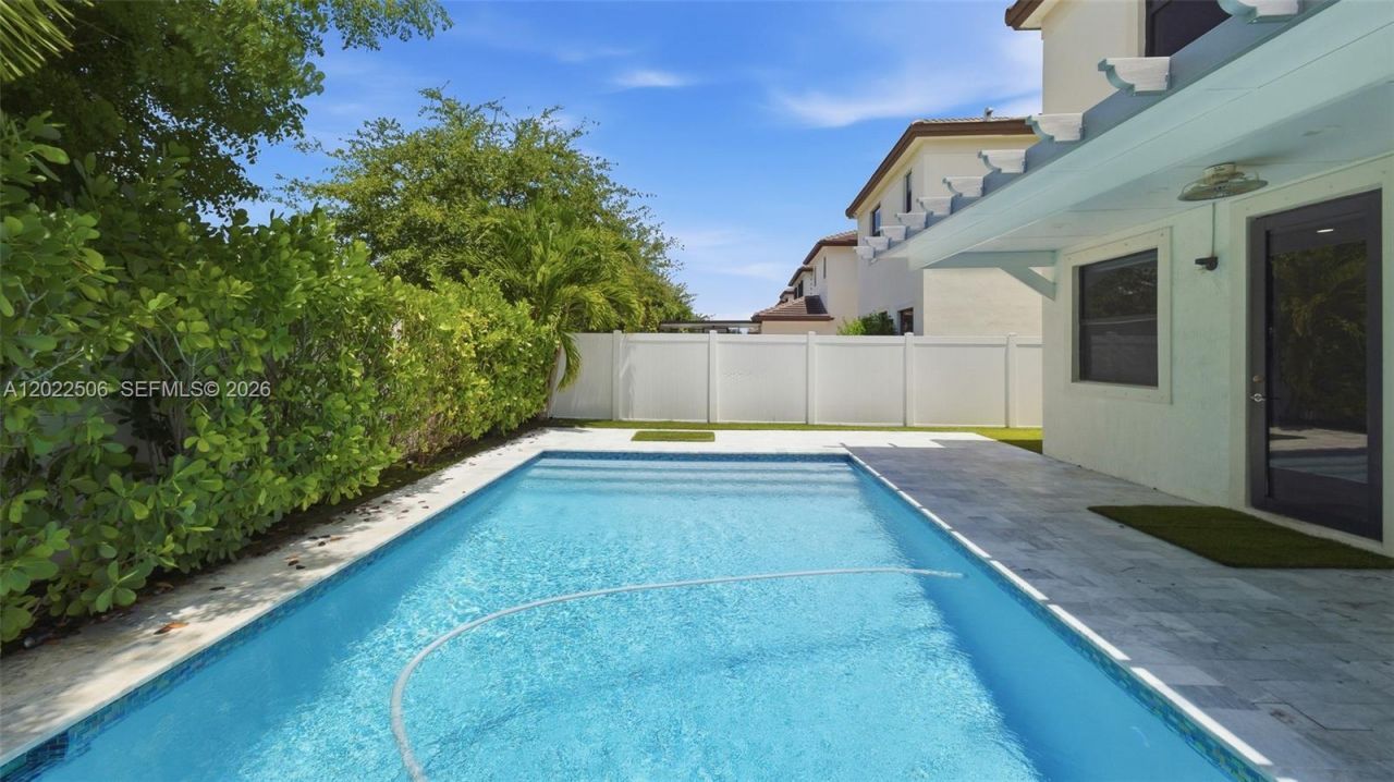 3567 W 110th Ter , Hialeah, FL 33018 Photo