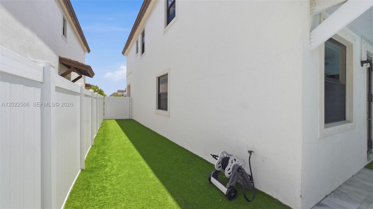 3567 W 110th Ter , Hialeah, FL 33018 Photo