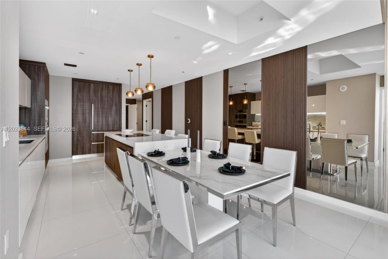 851 NE 1st Ave , Unit 3201, Miami, FL 33132 Photo