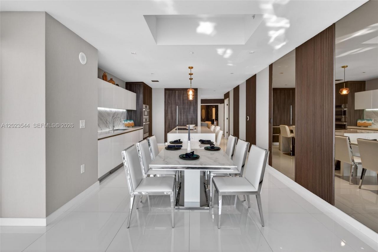 851 NE 1st Ave , Unit 3201, Miami, FL 33132 Photo