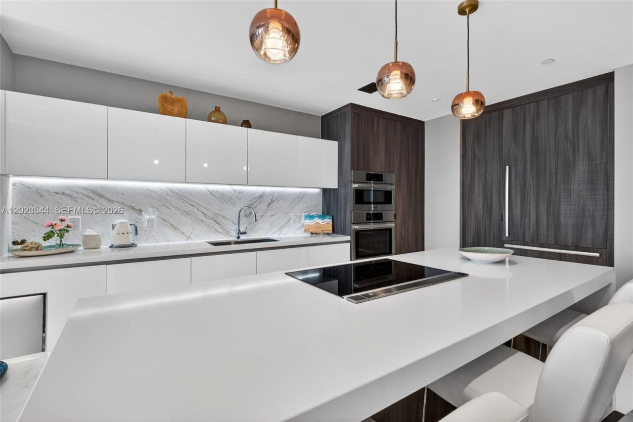 851 NE 1st Ave , Unit 3201, Miami, FL 33132 Photo