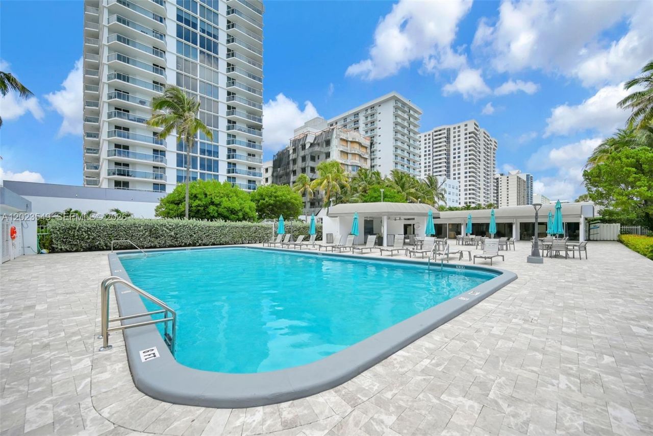 2401 Collins Ave, Unit 504, Miami Beach, FL 33140 Photo