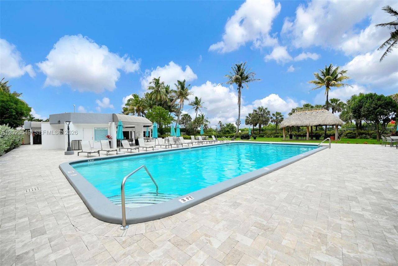 2401 Collins Ave, Unit 504, Miami Beach, FL 33140 Photo