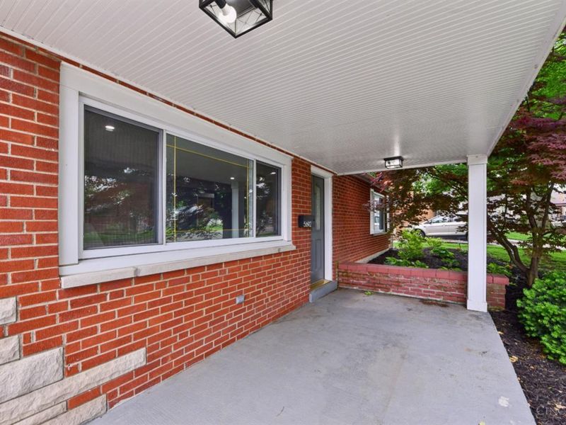 5692 Lauderdale Drive, Cincinnati, OH 45239 Photo 3