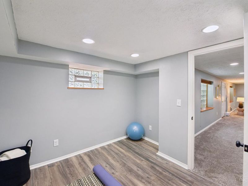 5692 Lauderdale Drive, Cincinnati, OH 45239 Photo 35