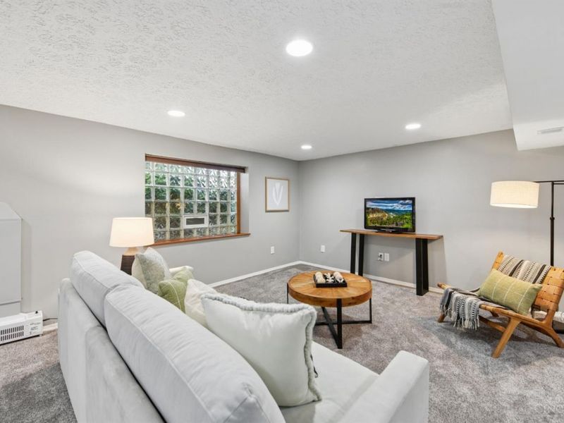 5692 Lauderdale Drive, Cincinnati, OH 45239 Photo 45