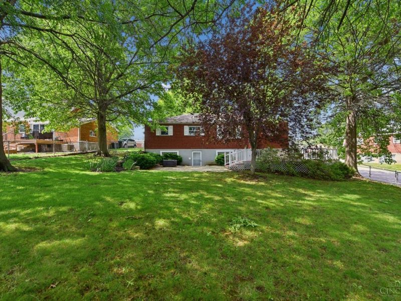5692 Lauderdale Drive, Cincinnati, OH 45239 Photo 52