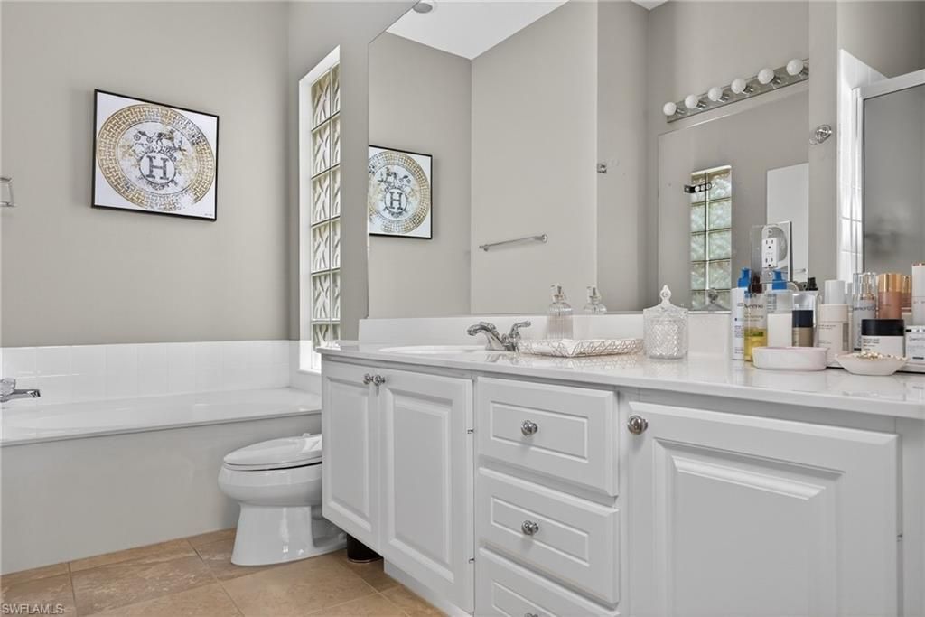 2271 Heydon Cir W, Naples, FL 34120 Photo
