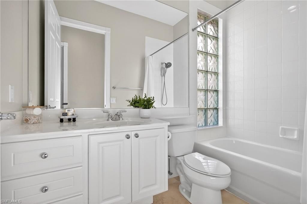2271 Heydon Cir W, Naples, FL 34120 Photo
