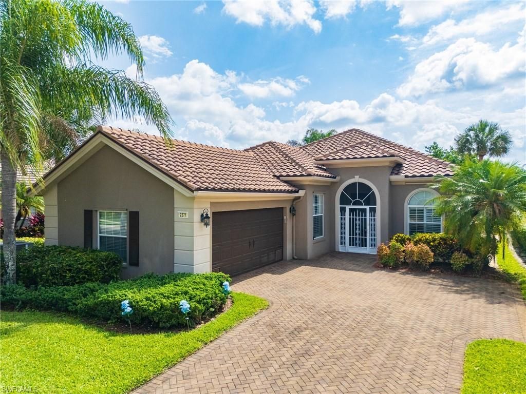 2271 Heydon Cir W, Naples, FL 34120 Photo