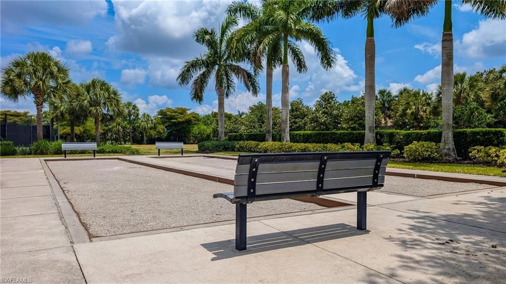2271 Heydon Cir W, Naples, FL 34120 Photo