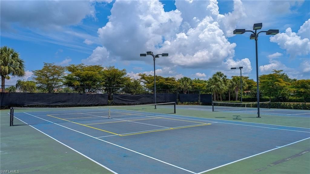 2271 Heydon Cir W, Naples, FL 34120 Photo
