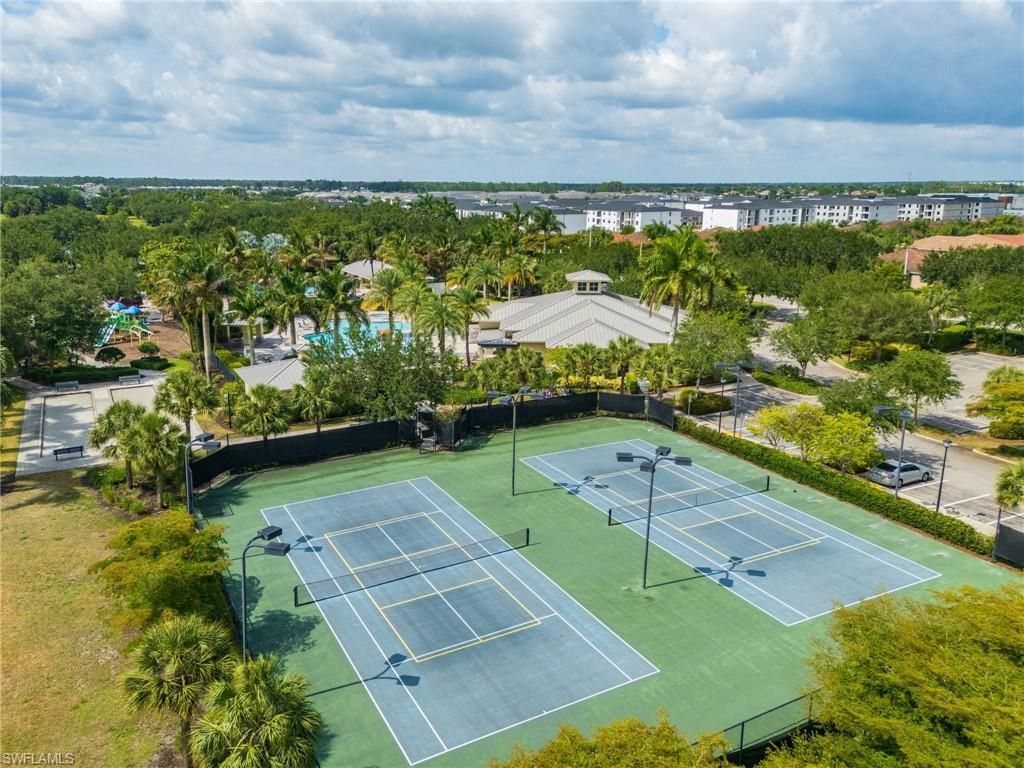 2271 Heydon Cir W, Naples, FL 34120 Photo