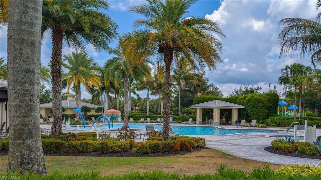 2271 Heydon Cir W, Naples, FL 34120 Photo