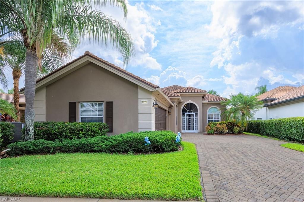 2271 Heydon Cir W, Naples, FL 34120 Photo