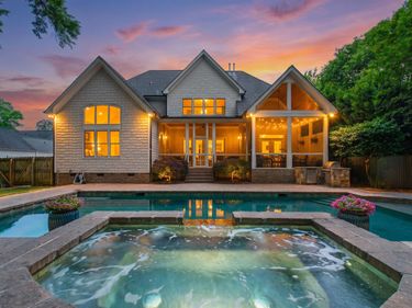 2805 Anderson Drive, Raleigh, NC 27608