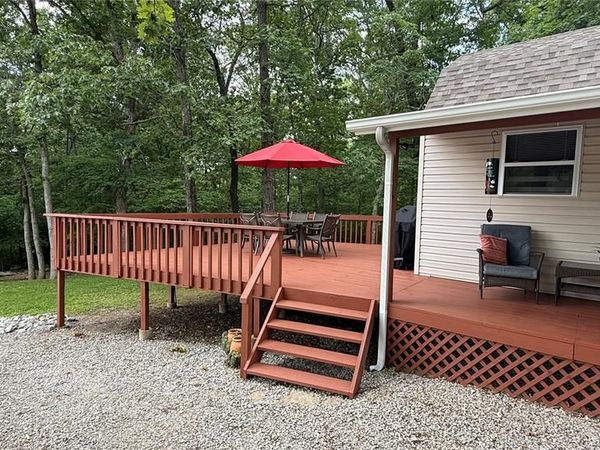 8933 Parrot Drive , French Village, MO 63036