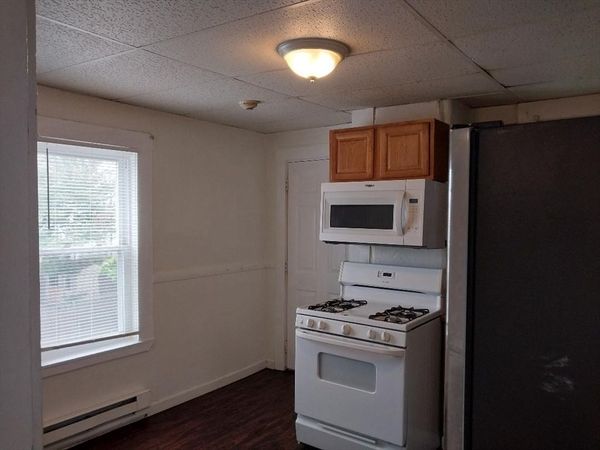 30 Cooper St, Unit 2L, Lynn, MA 01905