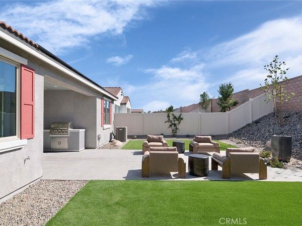 25226 Banded Hills Drive, Menifee, CA 92585