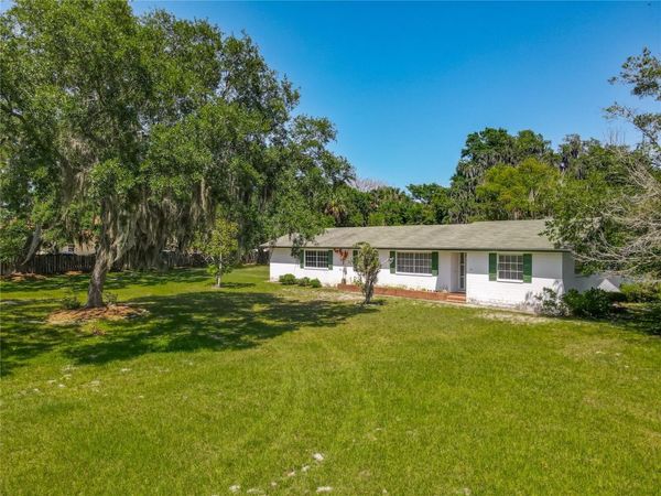 10 MIRROR LAKE DRIVE , ORMOND BEACH, FL 32174