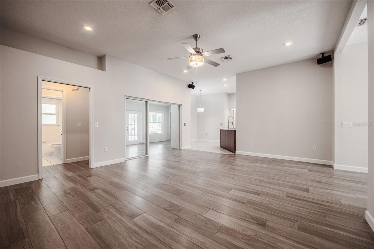 214 Amberly Way, Auburndale, FL 33823 Photo