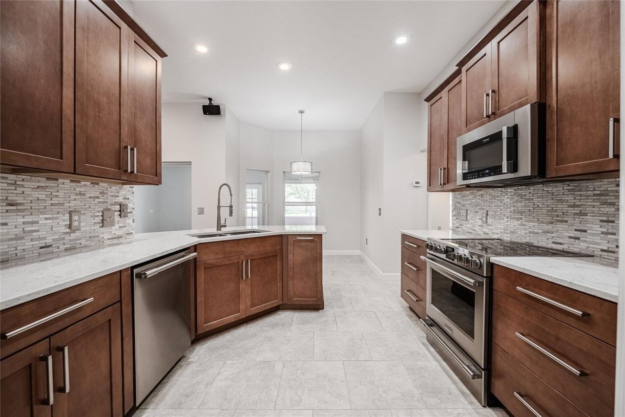 214 Amberly Way, Auburndale, FL 33823 Photo